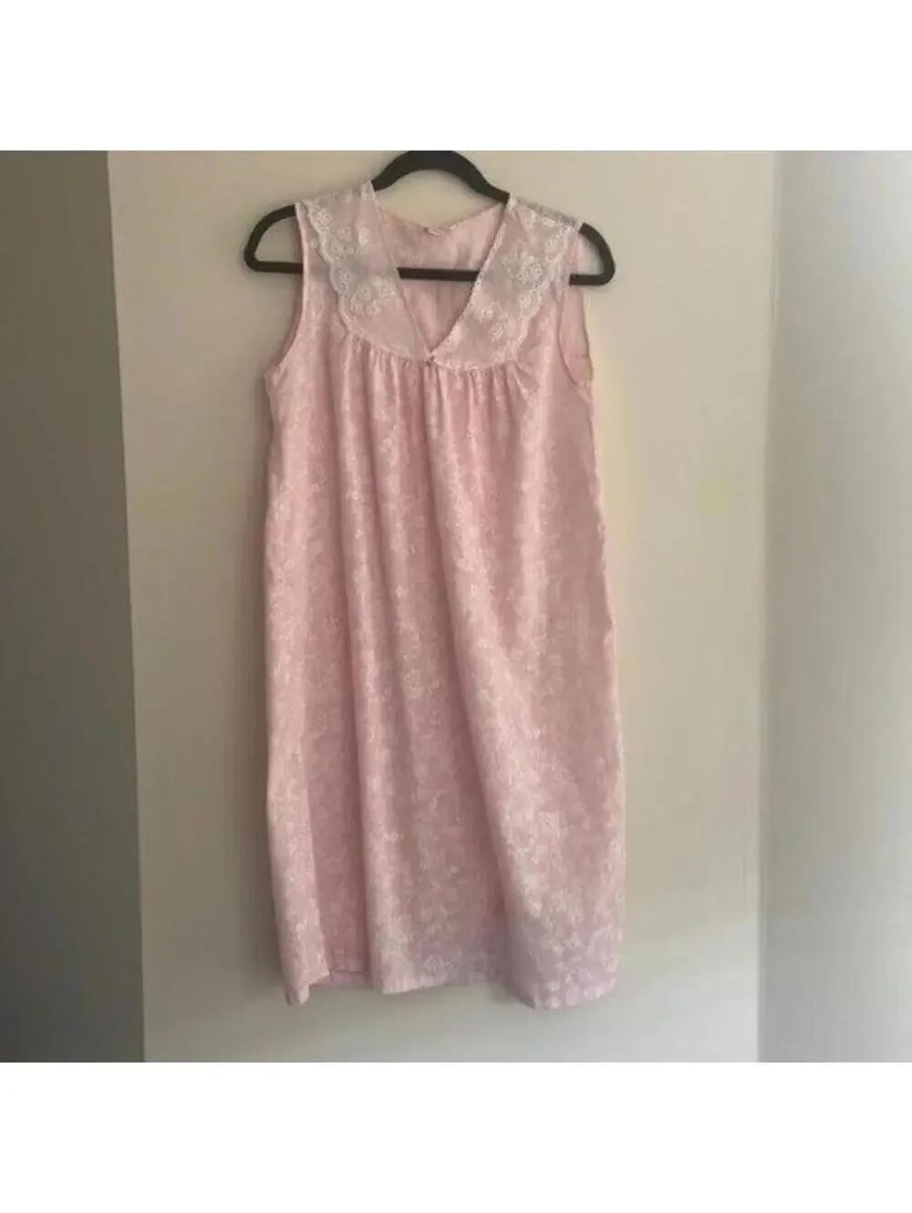 🇺🇸Vintage 1960s Barbiecore Pink Floral Sleeveless Nightgown Pajama Lingerie